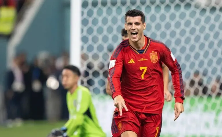 Tại hàng tiền đạo thì Morata vẫn là cầu thủ không thể thiếu.